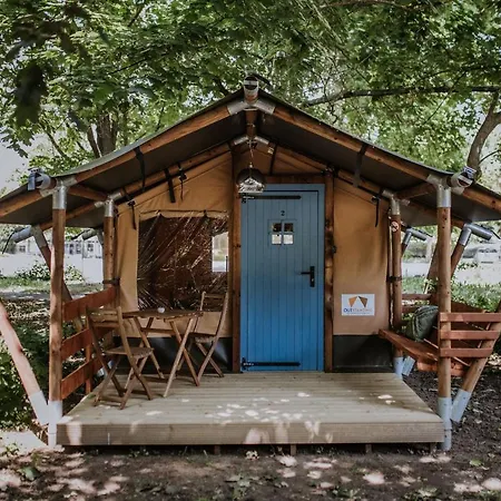 Sioglamping In Siocamping Parque de Campismo Siófok
