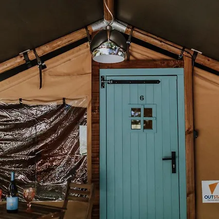 Sioglamping In Siocamping Parque de Campismo Siófok